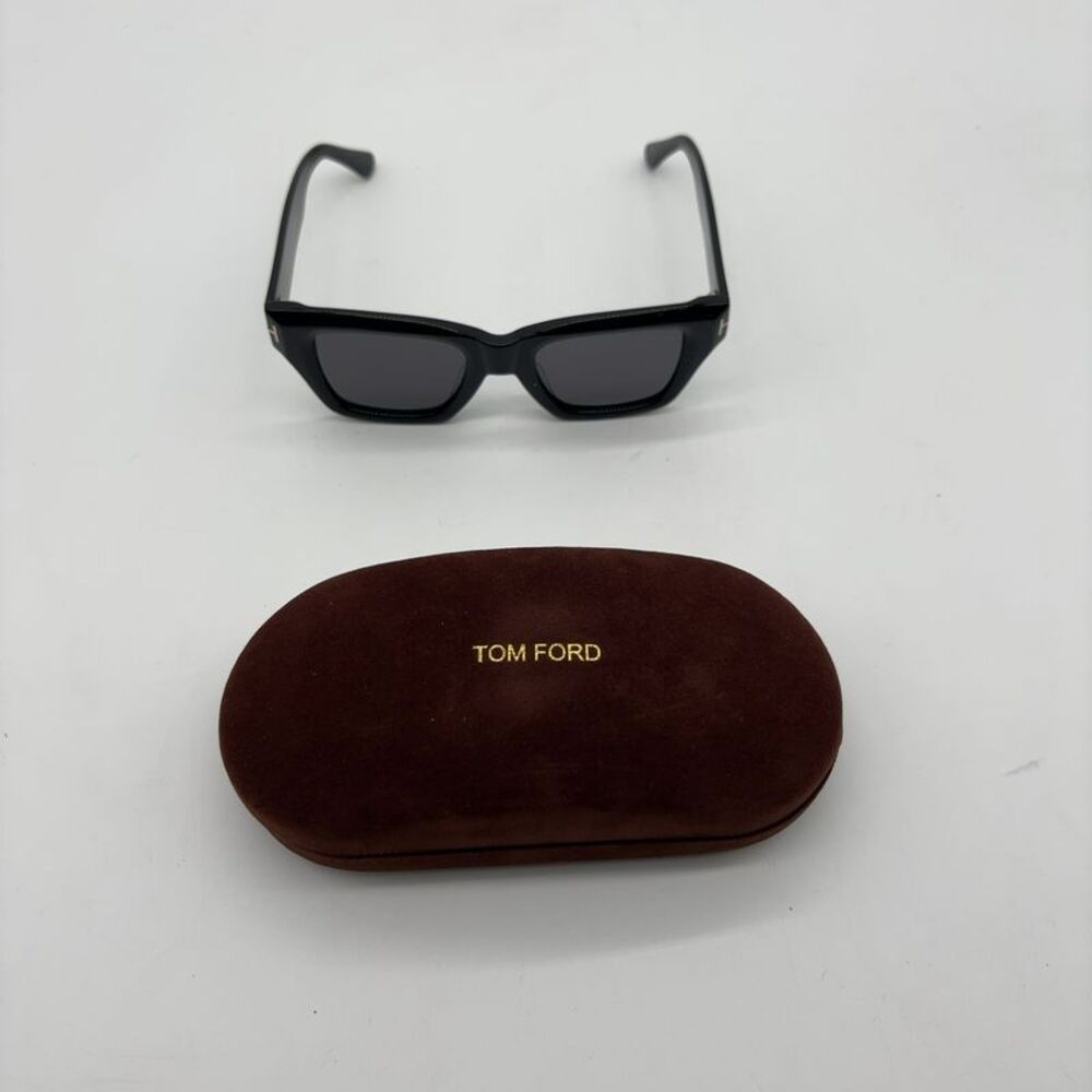 Tom Ford Sunglasses in Black